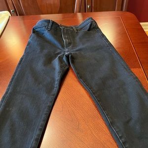 ABERCROMBIE AND FITCH BLACK SIMONE SCULPT HIGH RISE SKINNY.  SIZE 27.  4R.